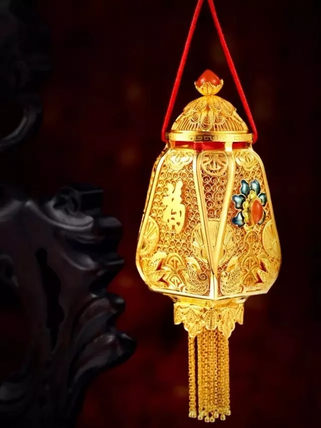 第4届"天工精制"国际时尚珠宝设计大赛盛放纵行，，，，，，尊龙凯时荣获两项大奖-尊龙凯时珠宝官网  珠宝批发龙头企业